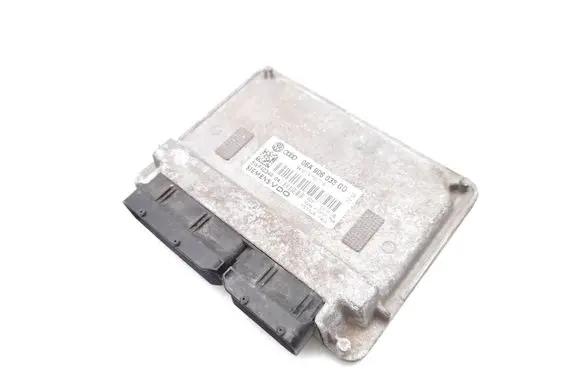 Audi A3 S3 8P Engine control unit/module 06A906033GQ 5WP40344