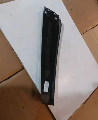 Audi A8 S8 D3 4E Front door glass trim molding 4E0853289A 512140