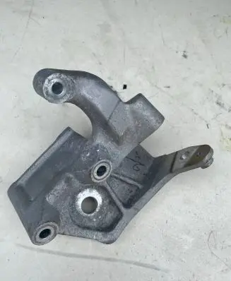 Volvo XC90 Engine mounting bracket 31430490 ADZVM1 12705070081