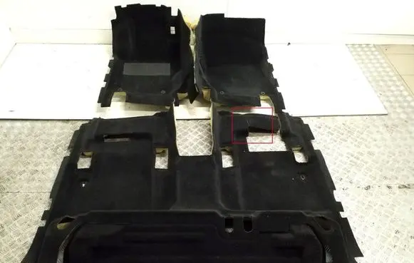 Mercedes-Benz ML W164 Interior carpet 