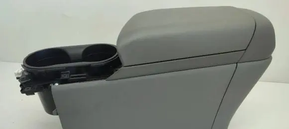 Hyundai Elantra VII Center console