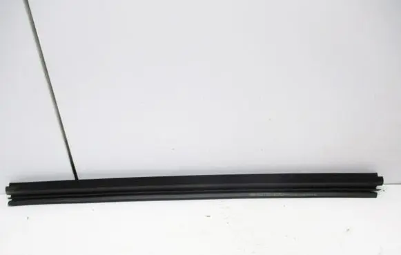Nissan Qashqai Rear side glass trim 