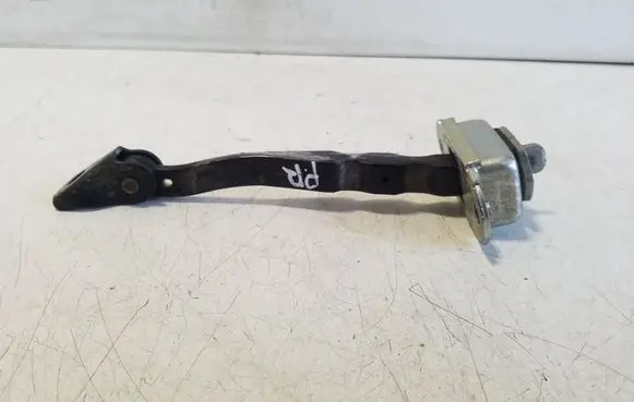 Nissan Leaf I (ZE0) Front door check strap stopper 