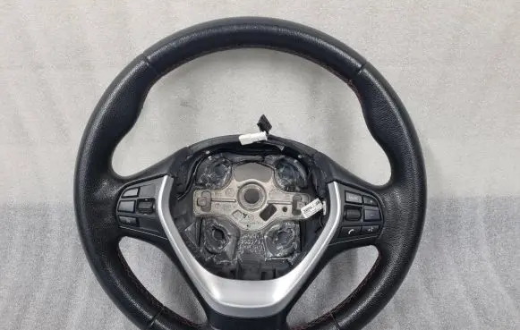 BMW 4 F32 F33 Steering wheel J555463 2250799 6863205