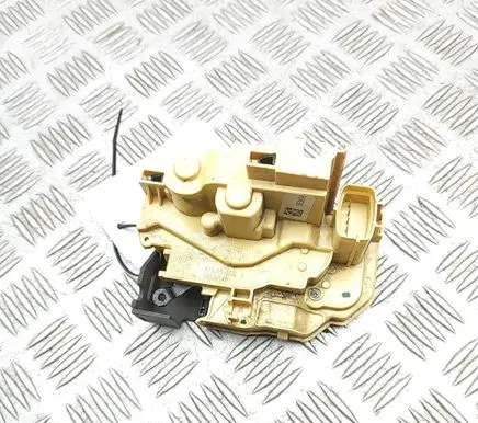 Alfa Romeo Stelvio Coupe door lock (next to the handle) 50536546