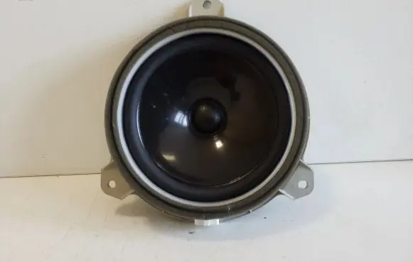 Lexus CT 200H Rear door speaker 8616076060