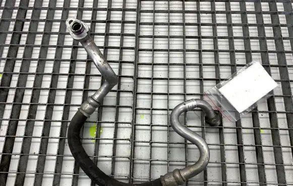 Air conditioning (A/C) pipe/hose
