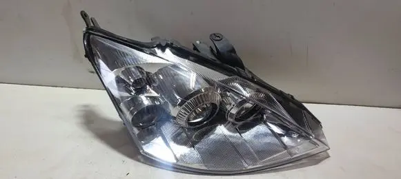 Ford Focus Headlight/headlamp 084311157R