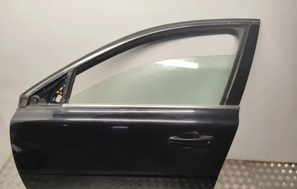 Volvo V70 Front door