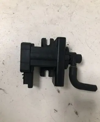 Citroen C4 I Picasso Turbo solenoid valve 9660623180