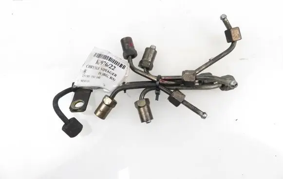 Chrysler Voyager Fuel injector supply line/pipe 