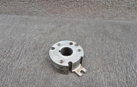 Volkswagen Golf VI Fuel pump gear (pulley) 03L130238 03L130238A