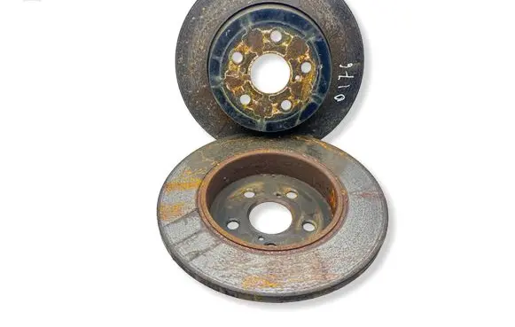 Toyota Yaris XP210 Rear brake disc 