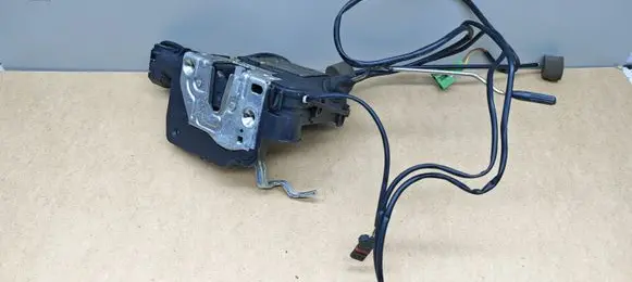 Mercedes-Benz CLS C219 Front door lock 2197200935
