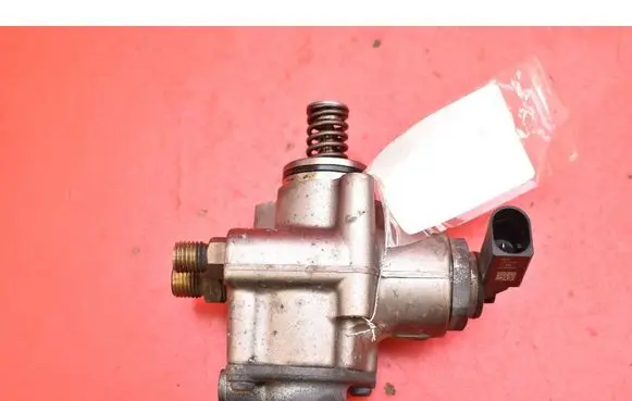 Audi A8 S8 D3 4E In-tank fuel pump 079127026C