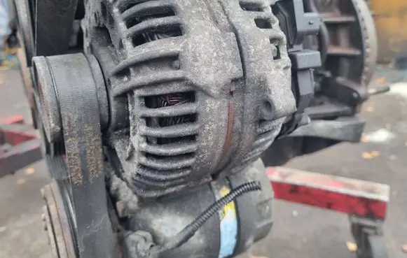 Renault Laguna II Generator/alternator 8200229907 0124525047