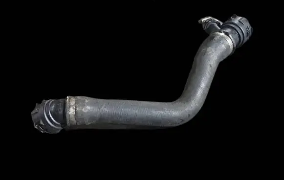 BMW 5 E60 E61 Engine coolant pipe/hose 7789742