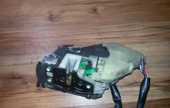 Honda Accord Rear door lock 080218