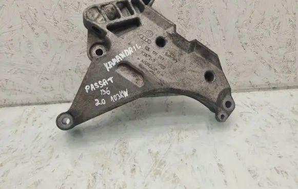 Volkswagen PASSAT B6 Engine mounting bracket 03L199207