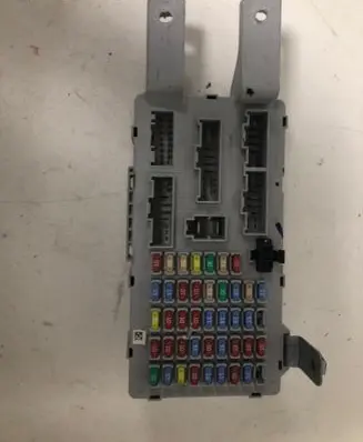 Hyundai Santa Fe Fuse module 919502B401