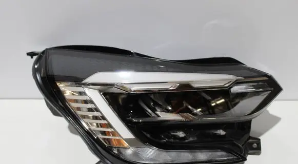 Renault Captur II Headlight/headlamp 260104095R