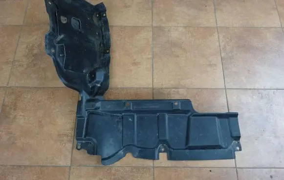 Toyota Corolla E120 E130 Engine splash shield/under tray 514080F010