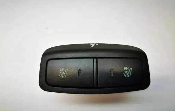 Hyundai Tucson JM Seat heating switch 933402E000 933202E000