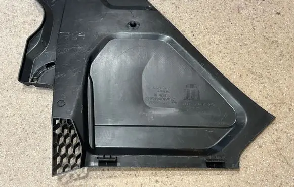 BMW 4 G22 G23 G24 G26 Wiper trim 7491406