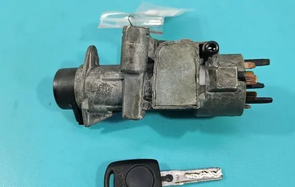 Skoda Octavia Mk1 (1U) Ignition lock 4B0905851B IMPRK1602293