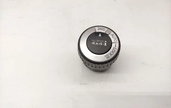 Nissan X-Trail T31 Differential lock switch 