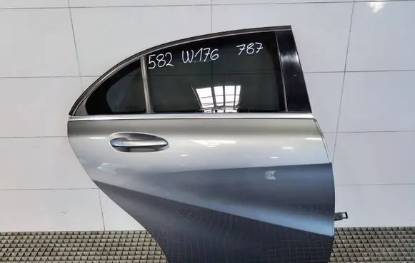 Mercedes-Benz A W176 Rear door 