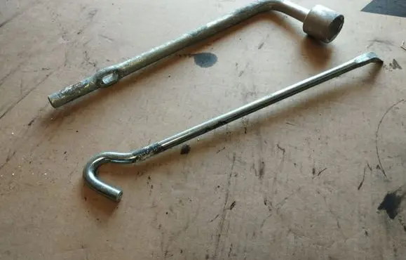 Mitsubishi ASX Wheel nut wrench 