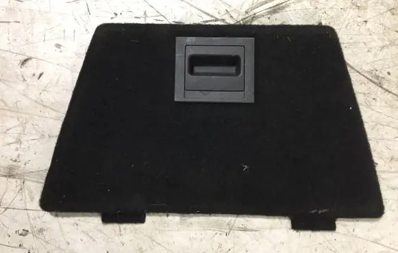 Trunk/boot lower side trim panel