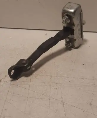 Toyota Corolla Verso AR10 Front door check strap stopper 681