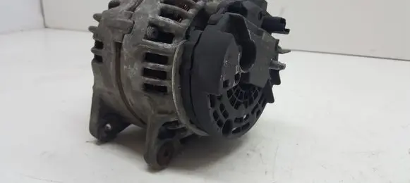 Nissan Qashqai Generator/alternator 0124525140