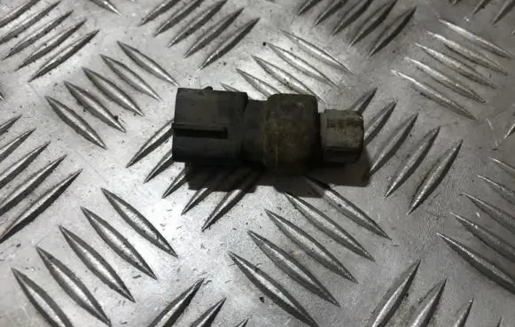Ford Fusion Brake pedal sensor switch xs4h19d594aa xs4h-19d594-aa