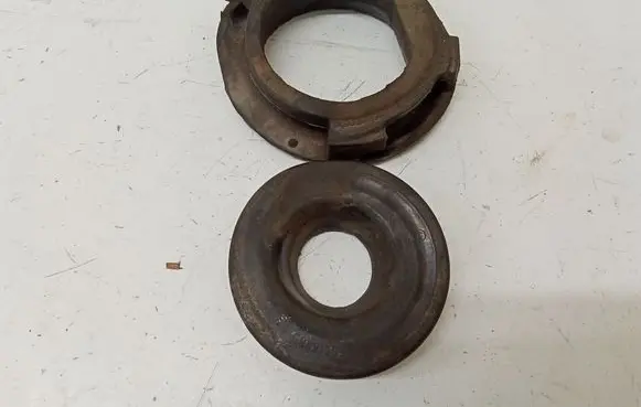 MG ZS Front upper strut mount 50016285