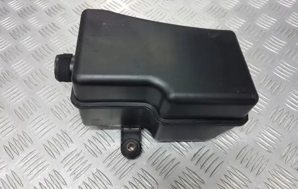 Nissan Primera Intake resonator 