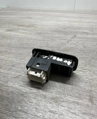 Toyota Avensis Verso Electric window control switch