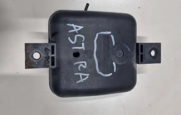 Opel Vectra C Vacuum air tank 24456686 PPGF20GG20