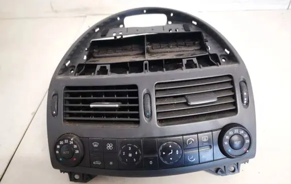 Mercedes-Benz E W211 Climate control unit 2118300085