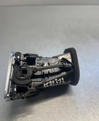 Audi A5 8T 8F Dash center air vent grill ---