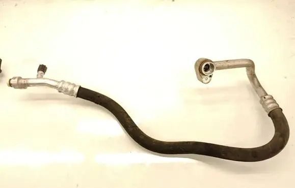 Air conditioning (A/C) pipe/hose