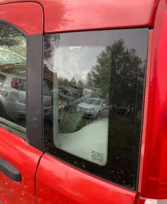 Fiat Panda II Rear side window 43R001583