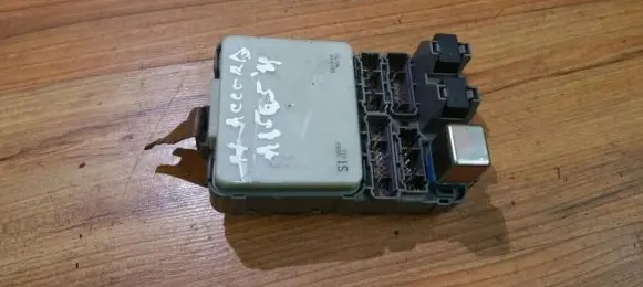 Honda Accord Fuse box set s138850s1c g010-m1-9817u