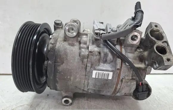 Renault Megane III Air conditioning (A/C) compressor (pump) S27610856