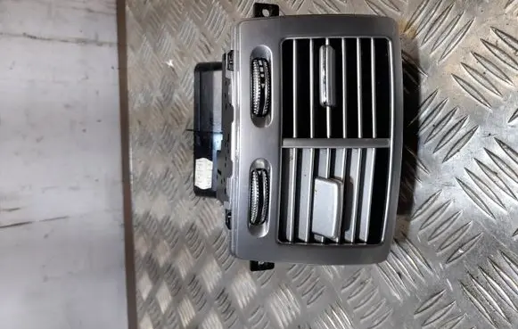 Mercedes-Benz S W221 Rear air vent grill A2218301054