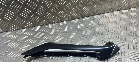 Toyota Verso Front door interior handle trim 677410F060