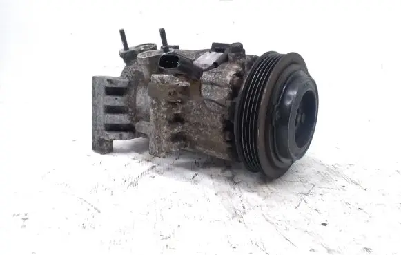 KIA Sportage Air conditioning (A/C) compressor (pump)