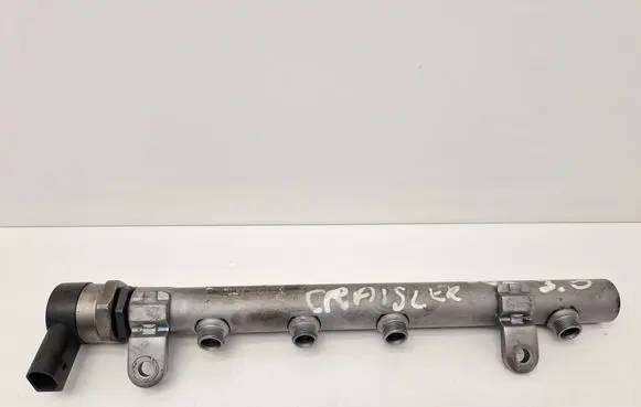 Mercedes-Benz C W203 Fuel main line pipe A6420700495 0800700739 8800700739